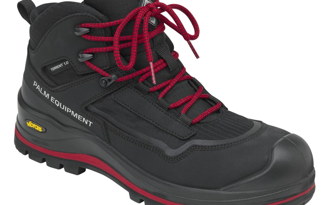 13792_Torrent_boots_black_front